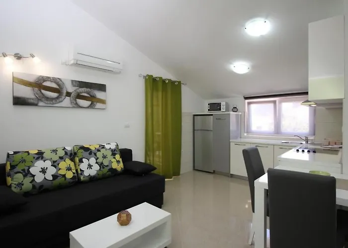 Gorica 1 A2-1 Br-7 By Interhome