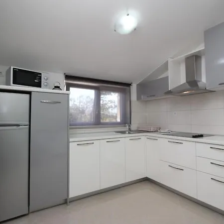 Daire Gorica 1 A2-1 Br-7 By Interhome Baška